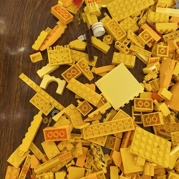 Lego Lot 2+ Pounds Yellow Parts Pieces Plates Bricks Minecraft City Star Wars - Picture 3 of 16